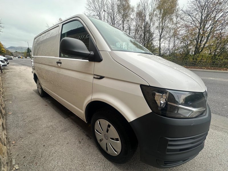 VOLKSWAGEN TRANSPORTER