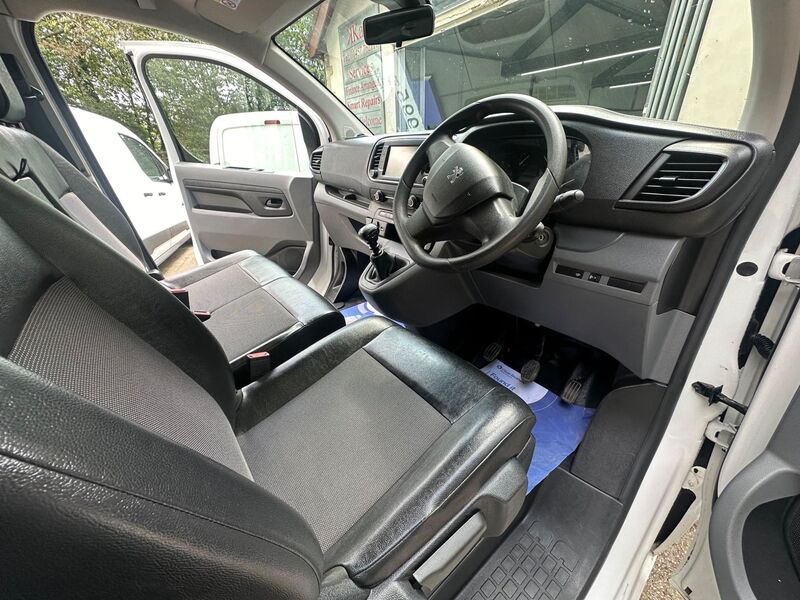 PEUGEOT EXPERT