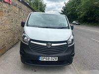 VAUXHALL VIVARO