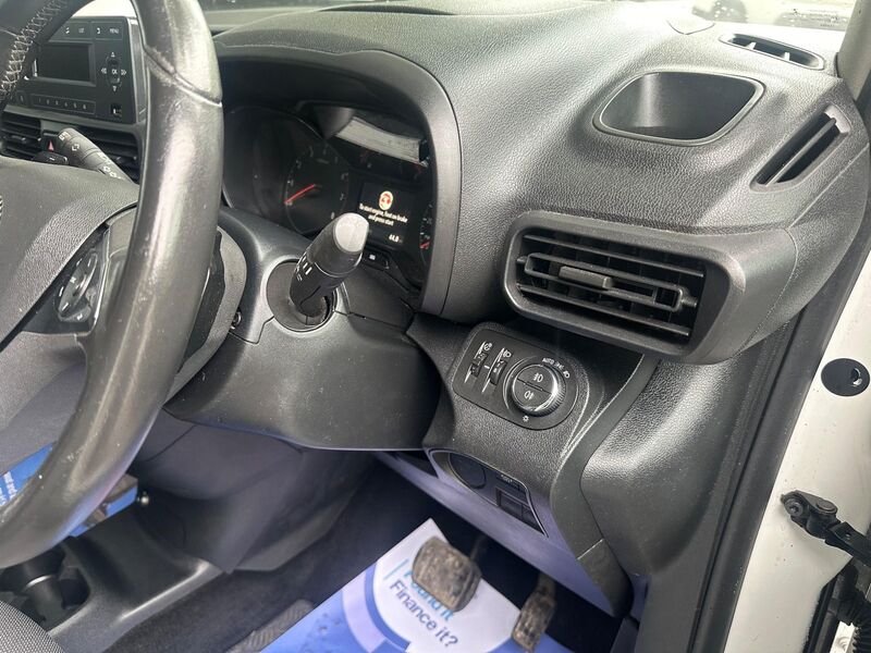 VAUXHALL COMBO