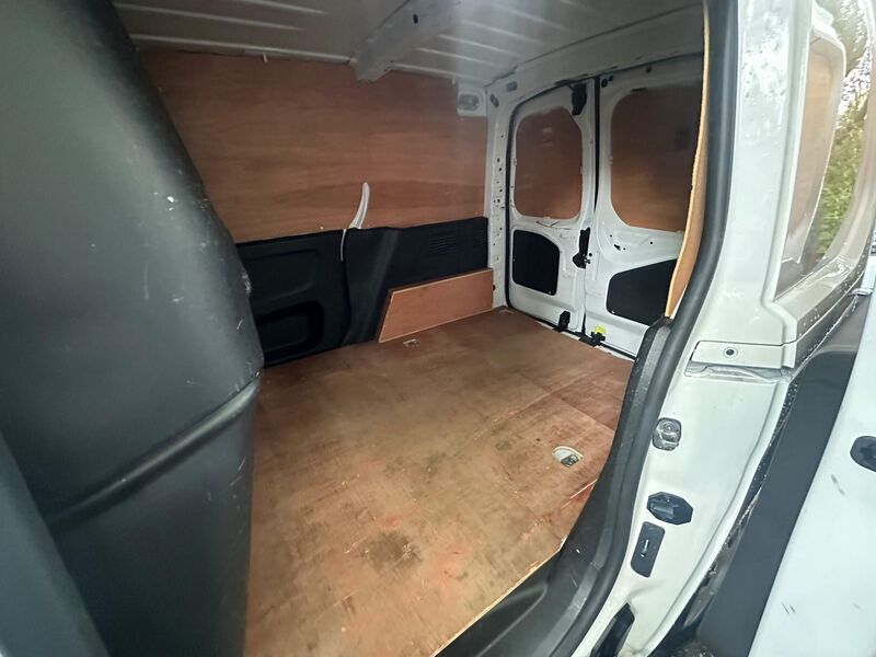 VAUXHALL COMBO