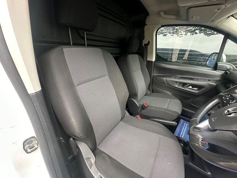 VAUXHALL COMBO