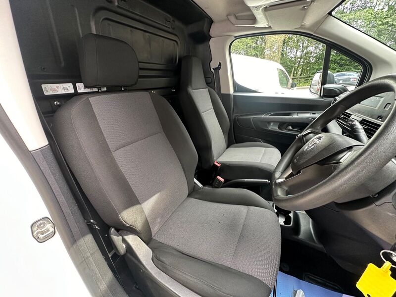 VAUXHALL COMBO