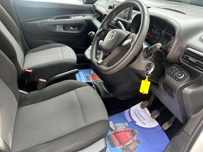 VAUXHALL COMBO