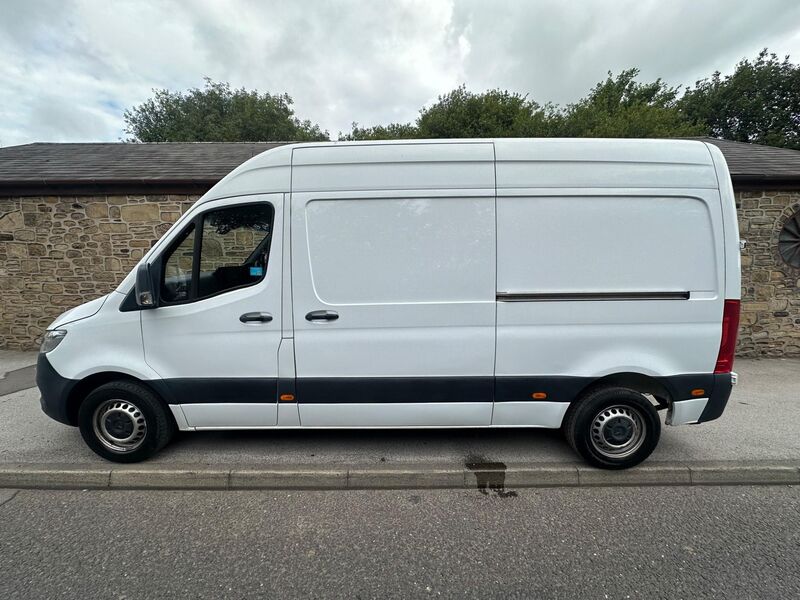MERCEDES-BENZ SPRINTER