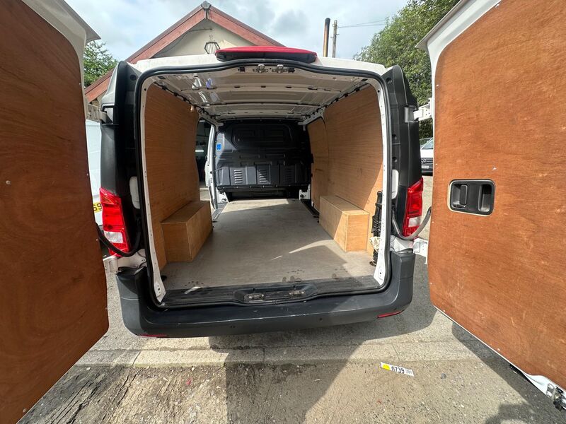 MERCEDES-BENZ VITO