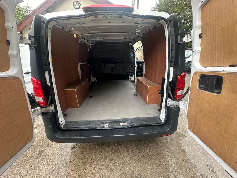 MERCEDES-BENZ VITO