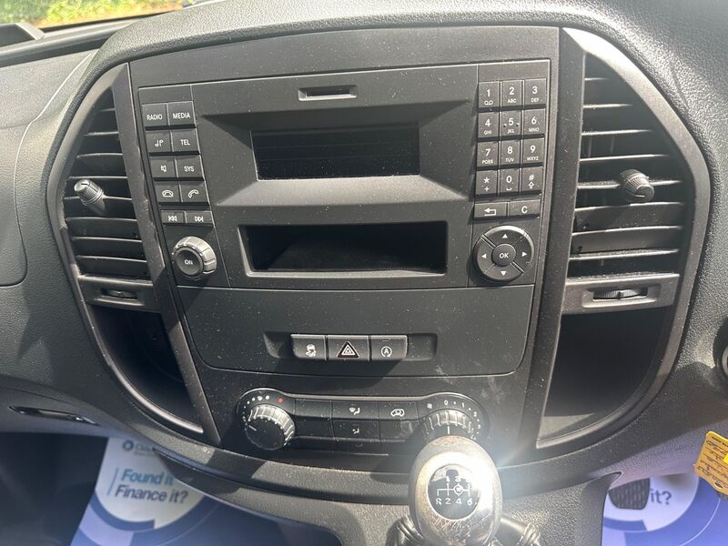 MERCEDES-BENZ VITO