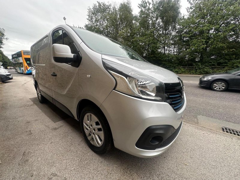 RENAULT TRAFIC