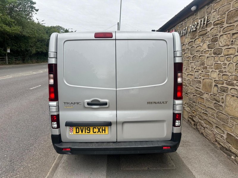 RENAULT TRAFIC
