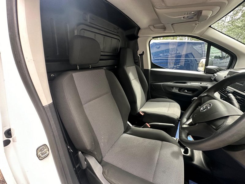 VAUXHALL COMBO