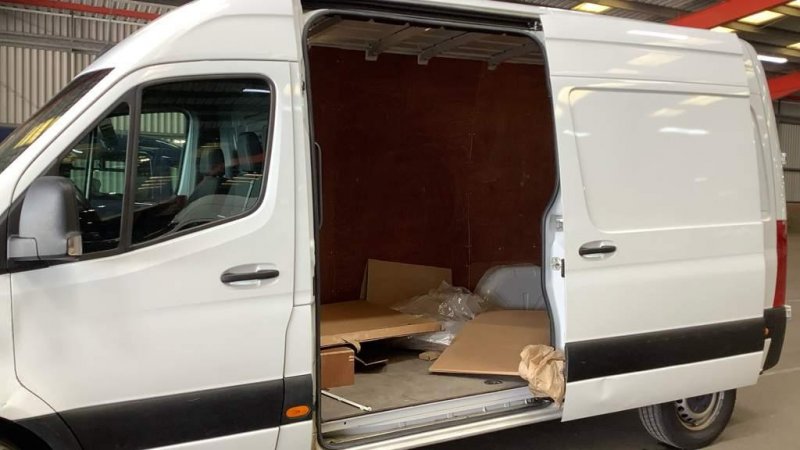 MERCEDES-BENZ SPRINTER