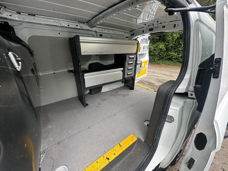 FORD TRANSIT CONNECT