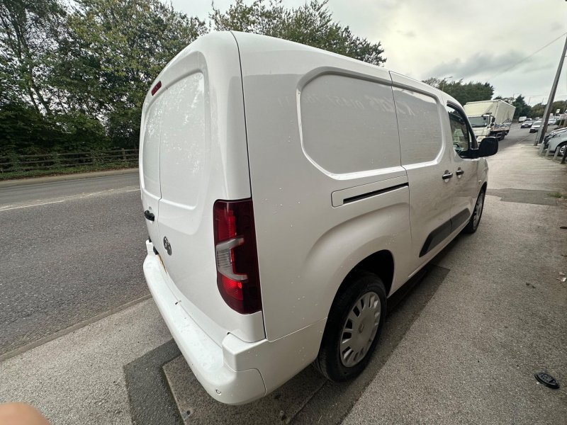 VAUXHALL COMBO