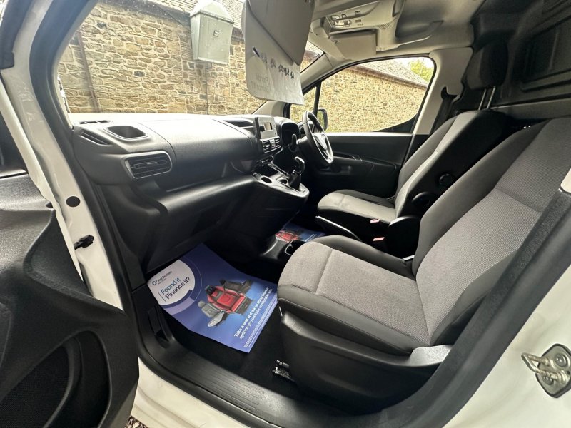 VAUXHALL COMBO