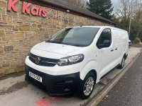 VAUXHALL VIVARO