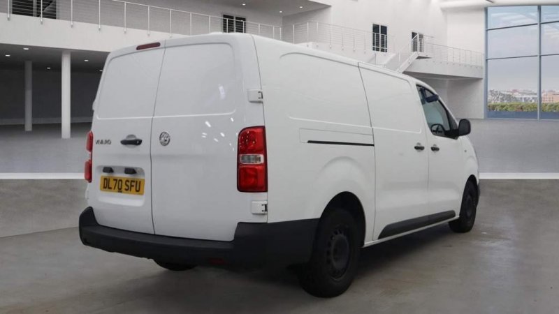 VAUXHALL VIVARO