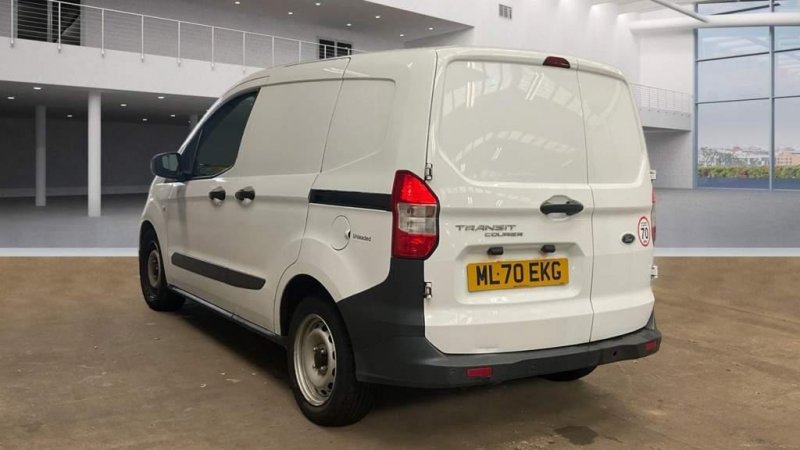 FORD TRANSIT COURIER