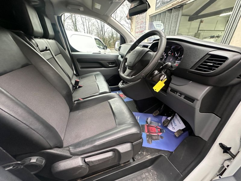 PEUGEOT EXPERT