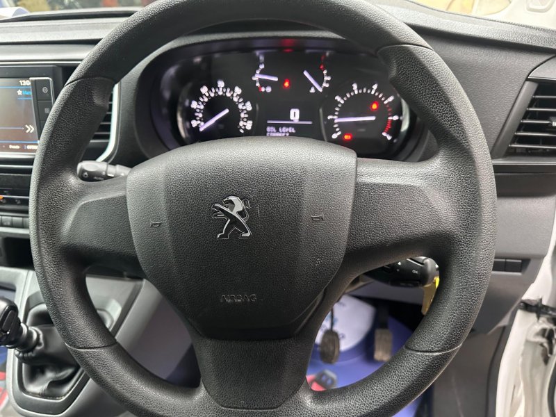 PEUGEOT EXPERT