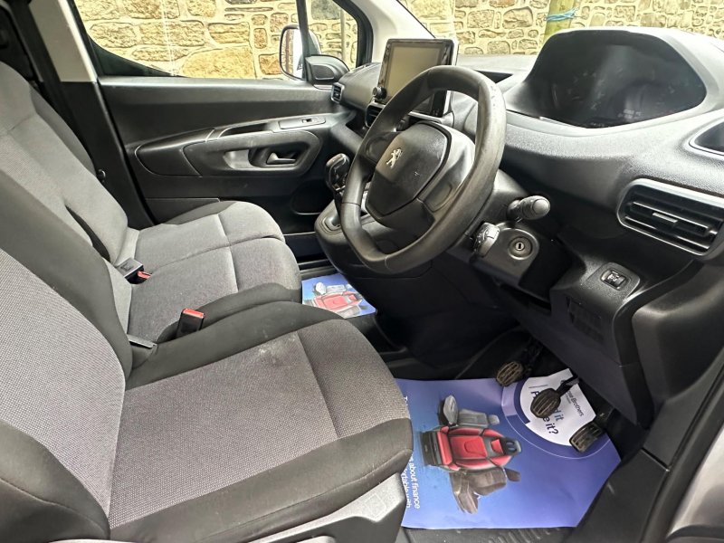 PEUGEOT PARTNER