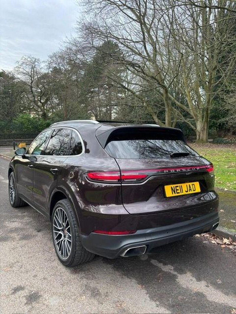 PORSCHE CAYENNE