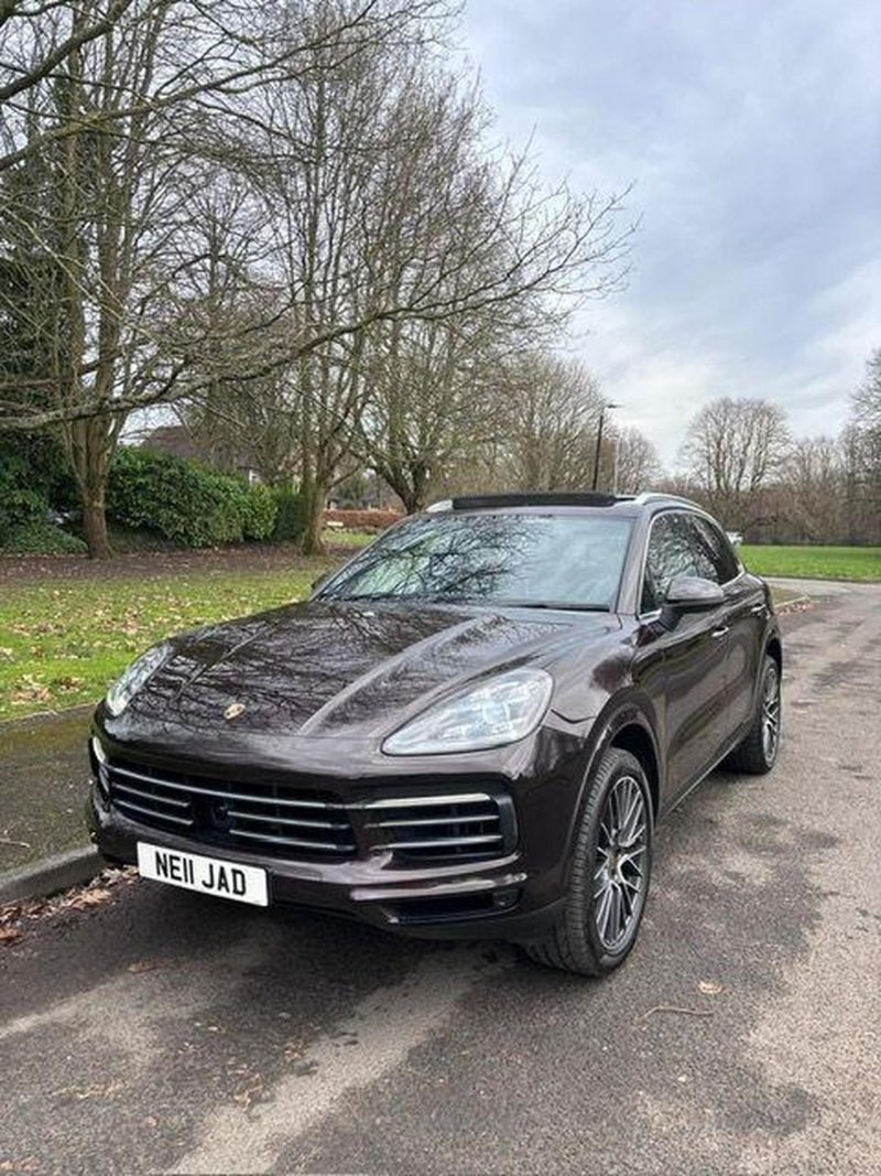 PORSCHE CAYENNE