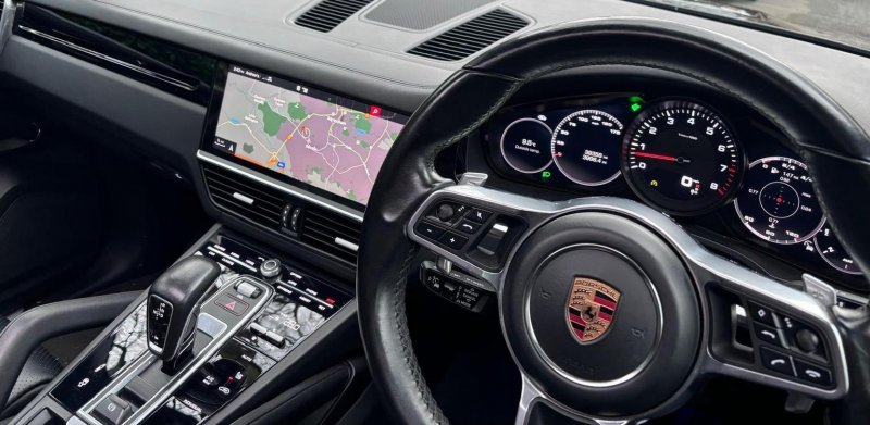 PORSCHE CAYENNE