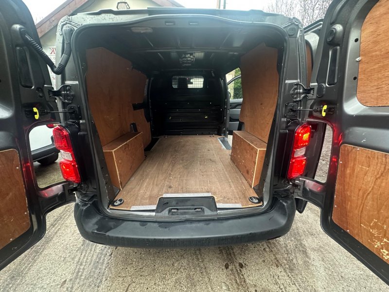 TOYOTA PROACE
