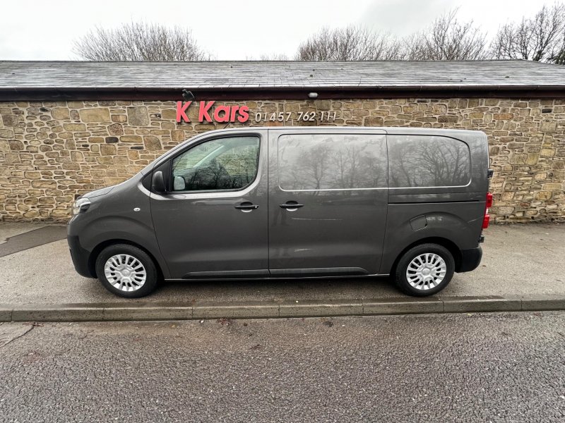TOYOTA PROACE