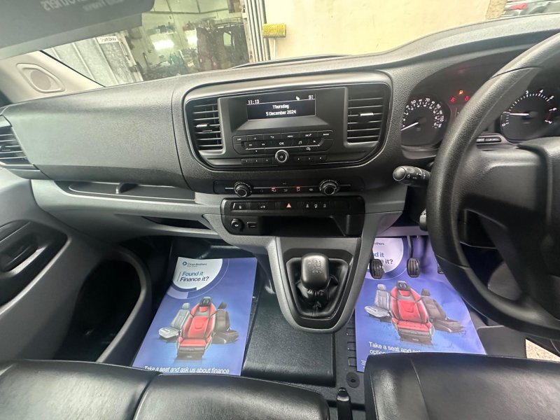 TOYOTA PROACE
