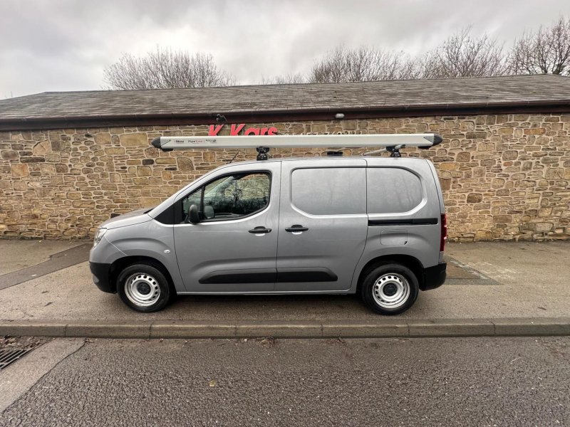VAUXHALL COMBO