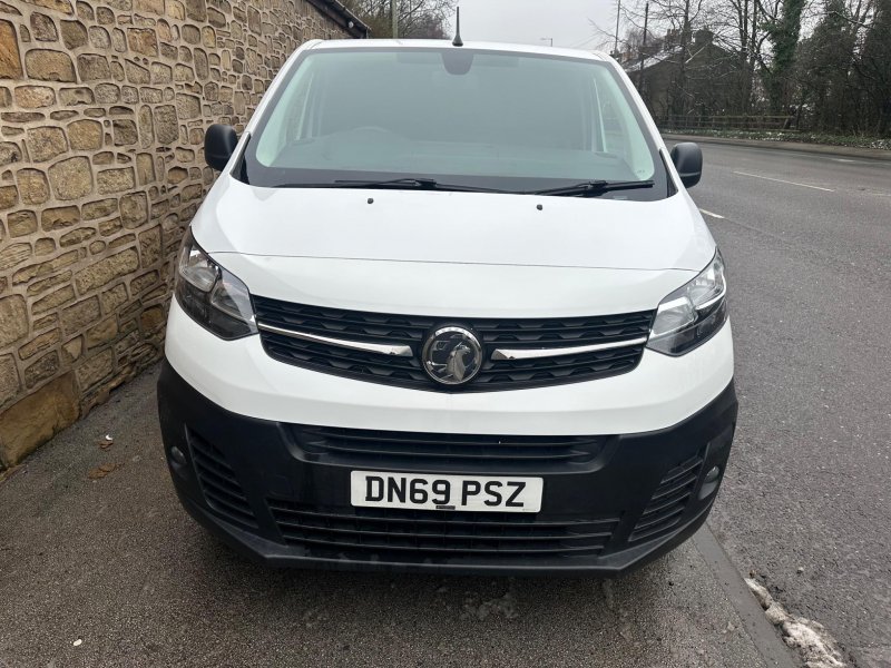 VAUXHALL VIVARO