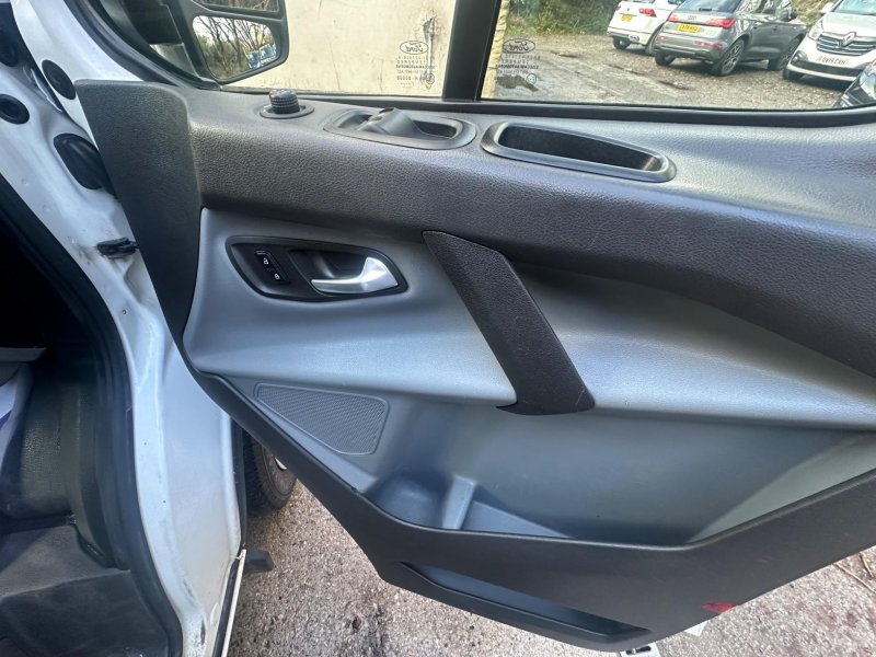 FORD TRANSIT CUSTOM