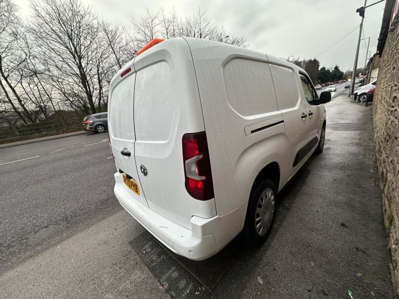 VAUXHALL COMBO