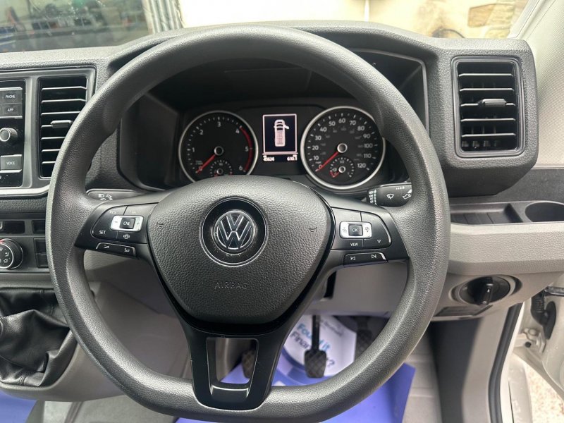 VOLKSWAGEN CRAFTER