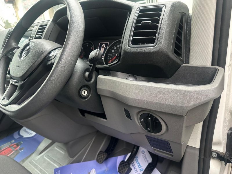 VOLKSWAGEN CRAFTER