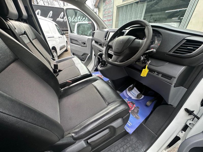 PEUGEOT EXPERT