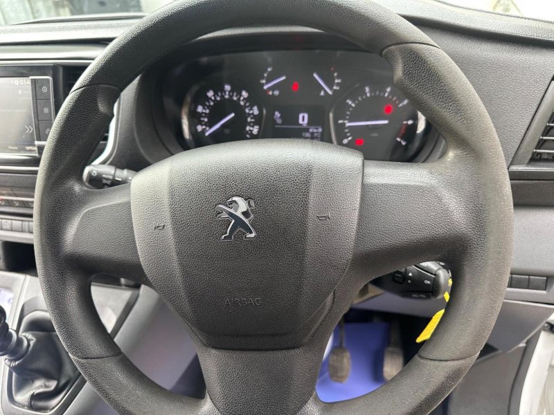 PEUGEOT EXPERT