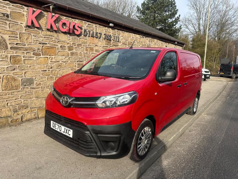 TOYOTA PROACE