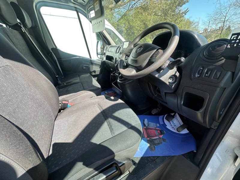 VAUXHALL MOVANO