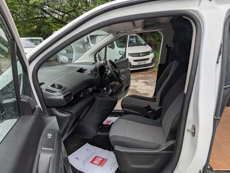 VAUXHALL COMBO