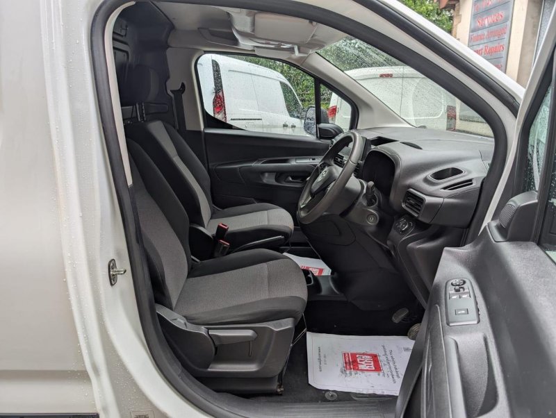 VAUXHALL COMBO