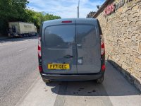 NISSAN NV250
