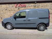 NISSAN NV250