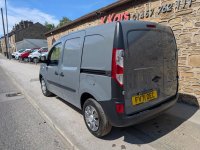NISSAN NV250