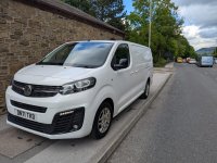 VAUXHALL VIVARO