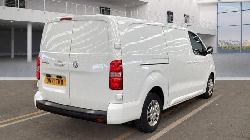 VAUXHALL VIVARO