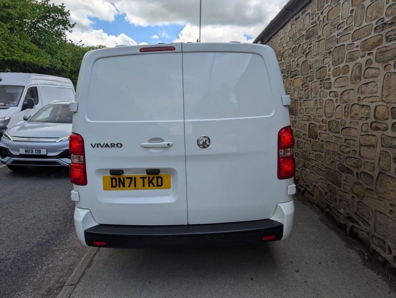 VAUXHALL VIVARO
