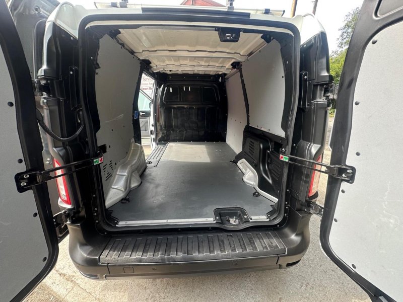 LEVC VN5